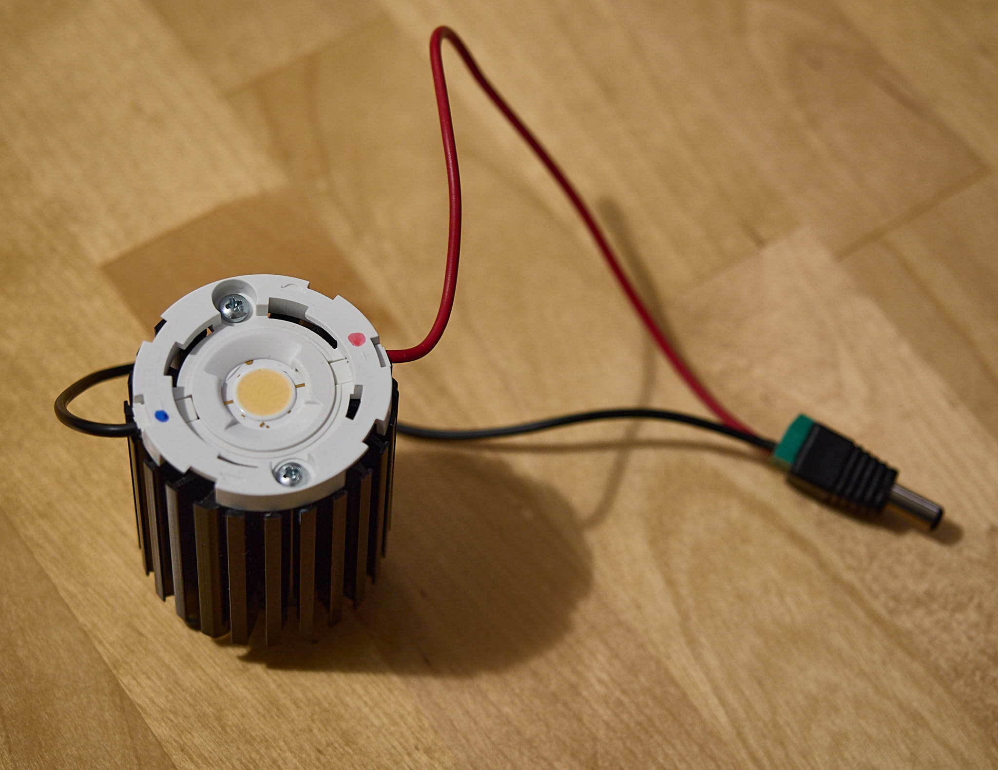COB LED without reflector and diffuser